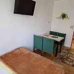 Δωμάτια σε οικογενειακή κατοικία Goscinne Nawigator Władysławowo