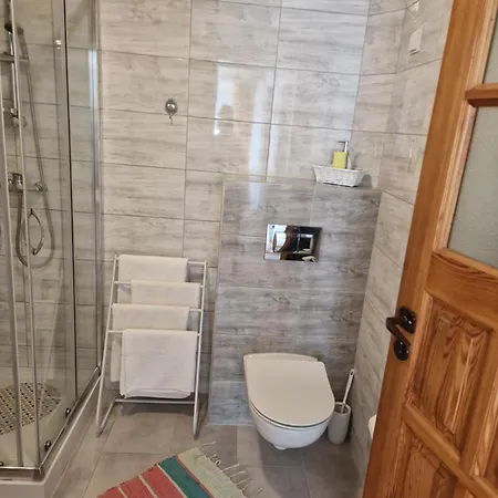 Goscinne Nawigator *